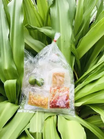 Hình ảnh Bánh Tráng Trộn Ớt Rim 