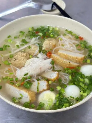 Hình ảnh Bánh canh cá dằm+chả cá (Sợi Lớn)