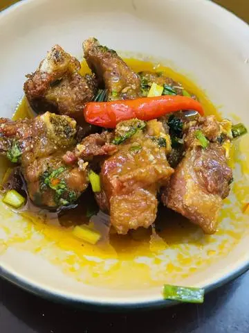 Hình ảnh Cơm Sườn Non RôTi