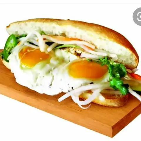 Hình ảnh Bánh Mì Ốp La Mắm Kẹo 2 Trứng