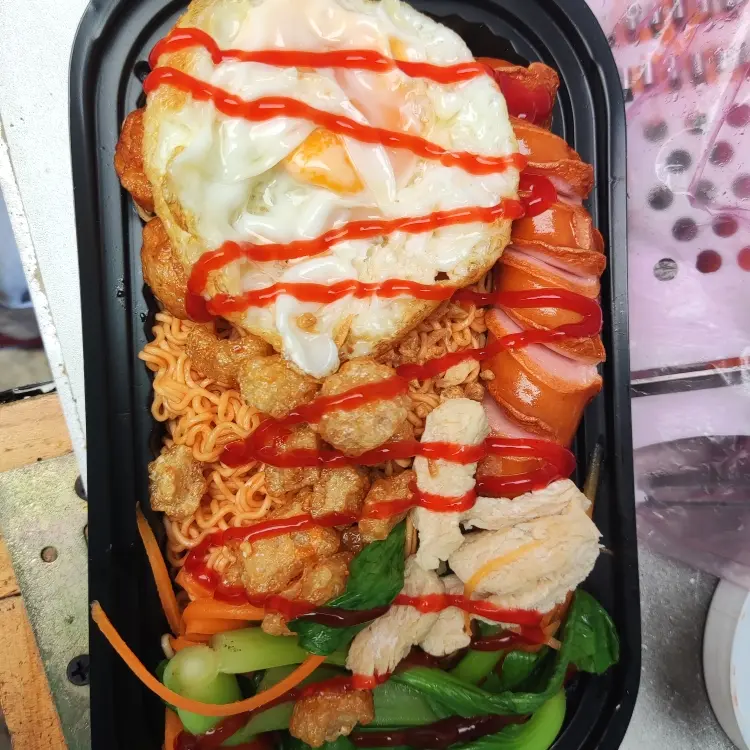 Hình ảnh Mì trộn đặc biệt full topping