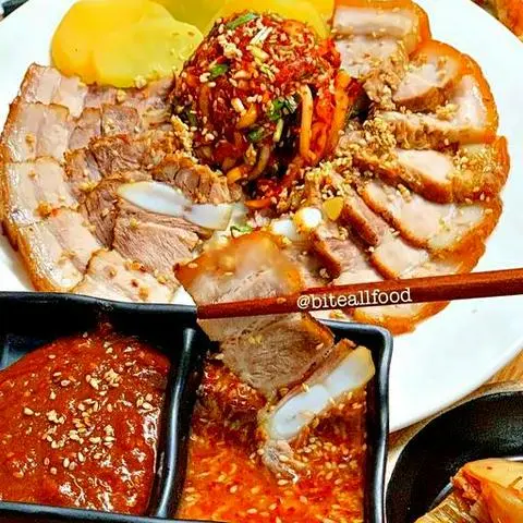 Hình ảnh 보쌈 - Thịt Ba Rọi Rút Xương Hầm  Hàn Quốc 150g