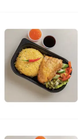 Hình ảnh Cơm chiên ức gà da giòn