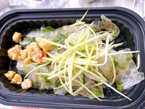 Hình ảnh Bánh tráng sợi trộn mỡ hành
