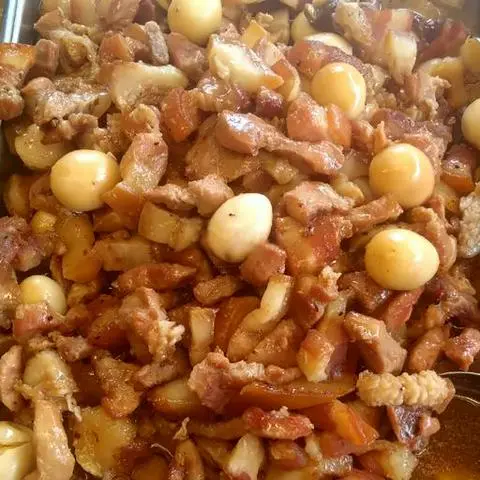 Hình ảnh Combo: Cơm thịt kho tiêu trứng cút - Sữa Đậu nành 