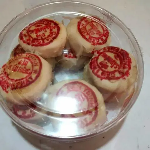 Hình ảnh Bán pía thành phát hộp tròn