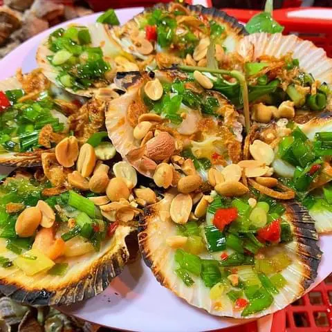Hình ảnh Sò Điệp Nướng Mở Hành 
