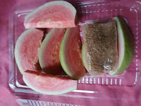 Hình ảnh Ổi  Hồng 300g