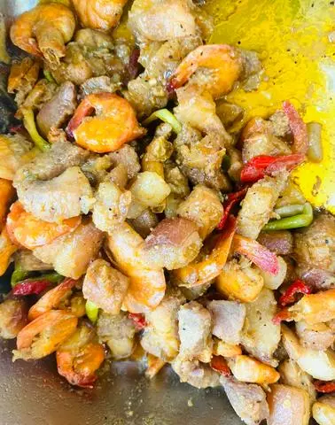 Hình ảnh Cơm tôm ram thịt ba rọi