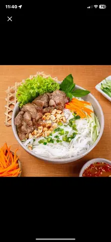 Hình ảnh bún thịt nướng + 1 cái chả cốm 