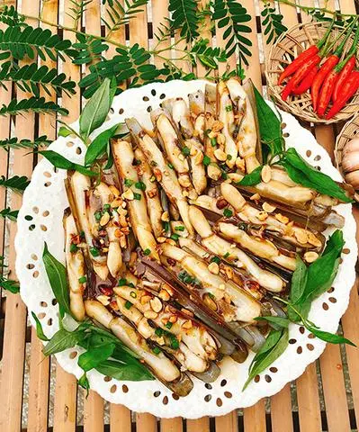 Hình ảnh Ốc móng tay xào me
