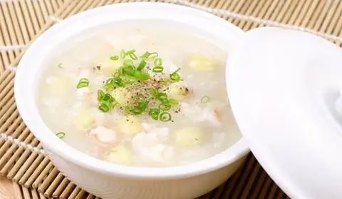 Hình ảnh cháo hạt sen Yến xào 