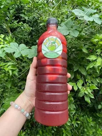 Hình ảnh Trà dâu chai 1 lít