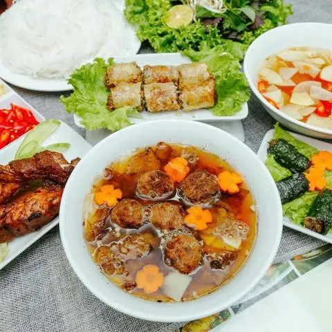 Hình ảnh Bún chả đặc biệt