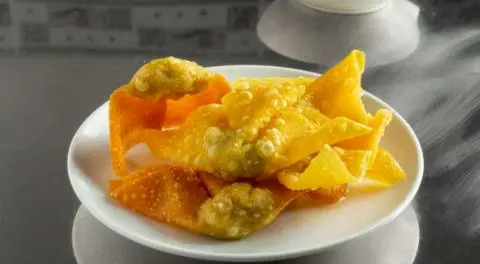 Hình ảnh Hoành thánh chiên
