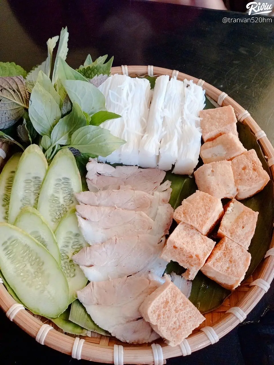 Hình ảnh 2 Bún đậu mẹt thịt + 2 Coca-cola