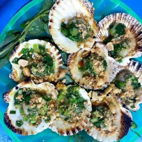 Hình ảnh Sò điệp nướng mỡ hành