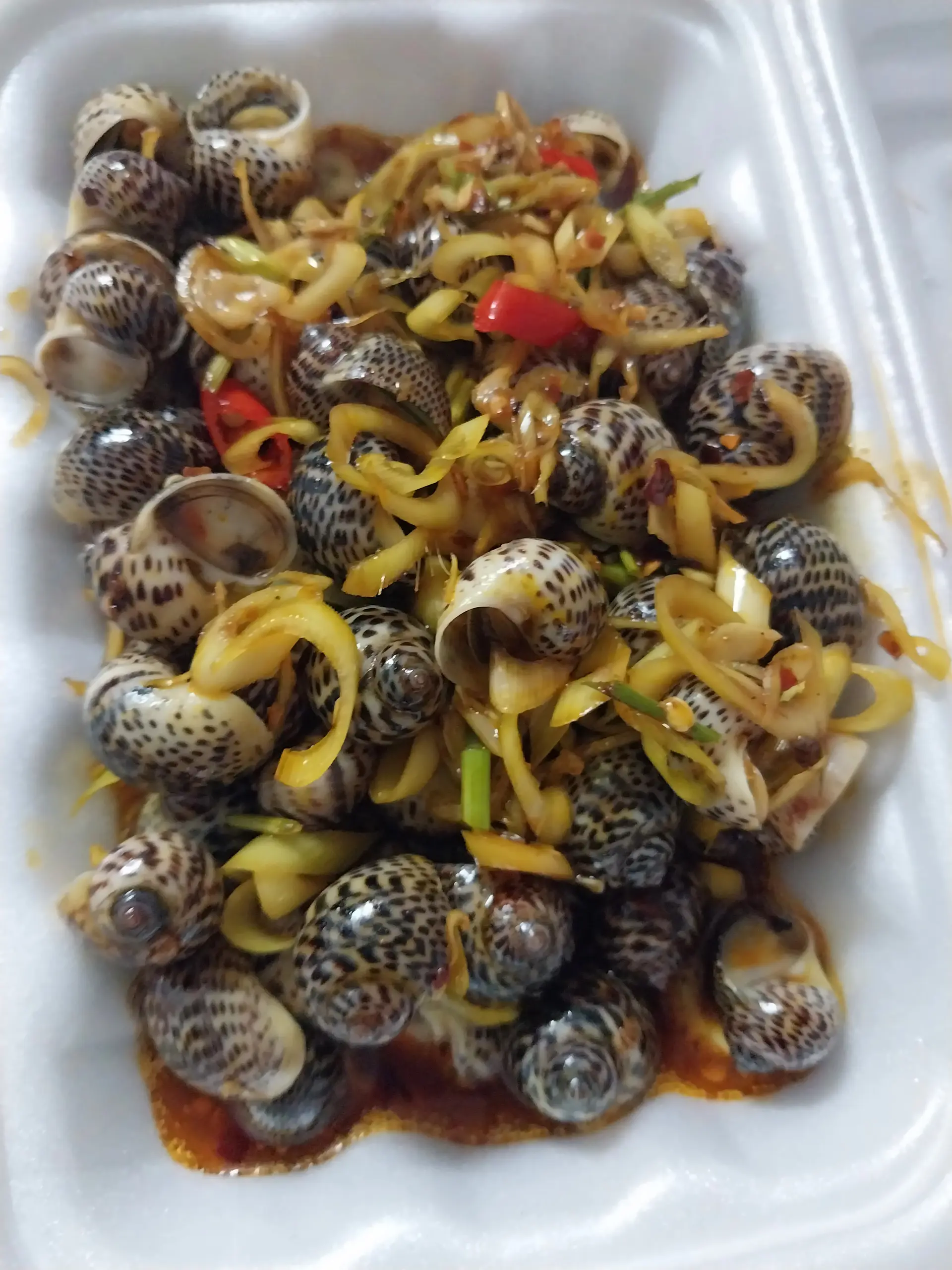Hình ảnh ốc bông  lớn xào sả ớt phần 1kg