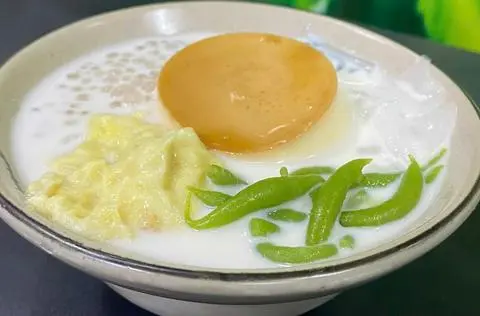 Hình ảnh Chè thái sầu caramen