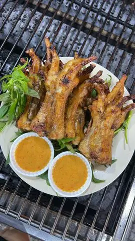 Hình ảnh Chân gà nướng muối ớt+xa tế