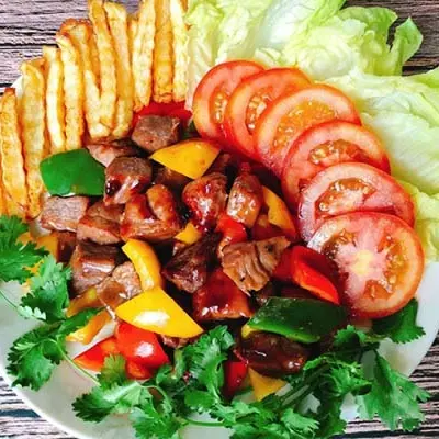 Hình ảnh BÒ LÚC LẮC KHOAI TÂY