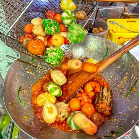 Hình ảnh Combo Cá Viên Xào Sa Tế Lớn