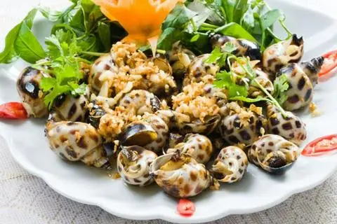 Hình ảnh Ốc hương cháy tỏi