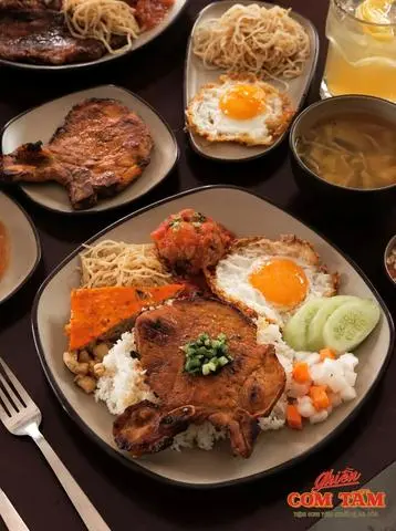 Hình ảnh Cơm sườn và bì