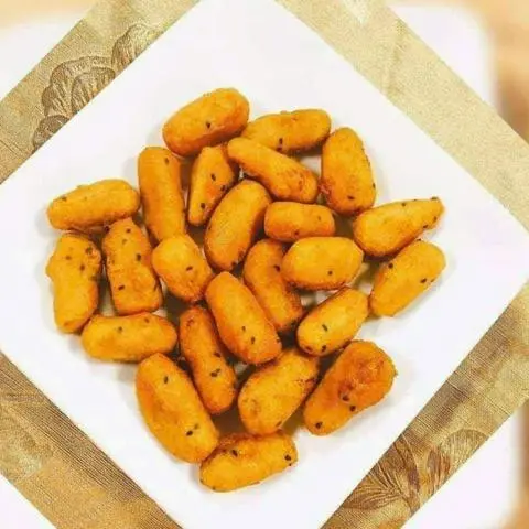 Hình ảnh Khoai lang kén lắc phô mai