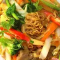 Hình ảnh Mì gói xào thập cẩm