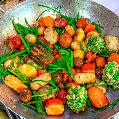 Hình ảnh Combo Cá Viên Sốt Chua Ngọt Lớn