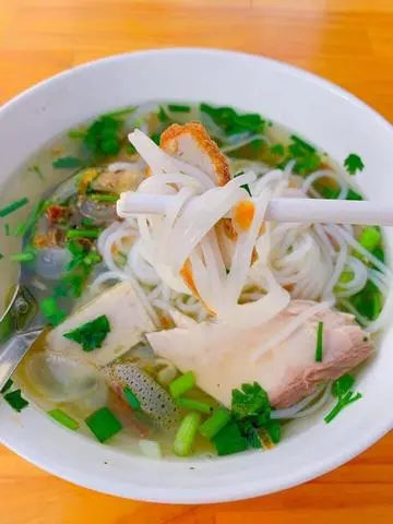Hình ảnh Bún cá đầy đủ