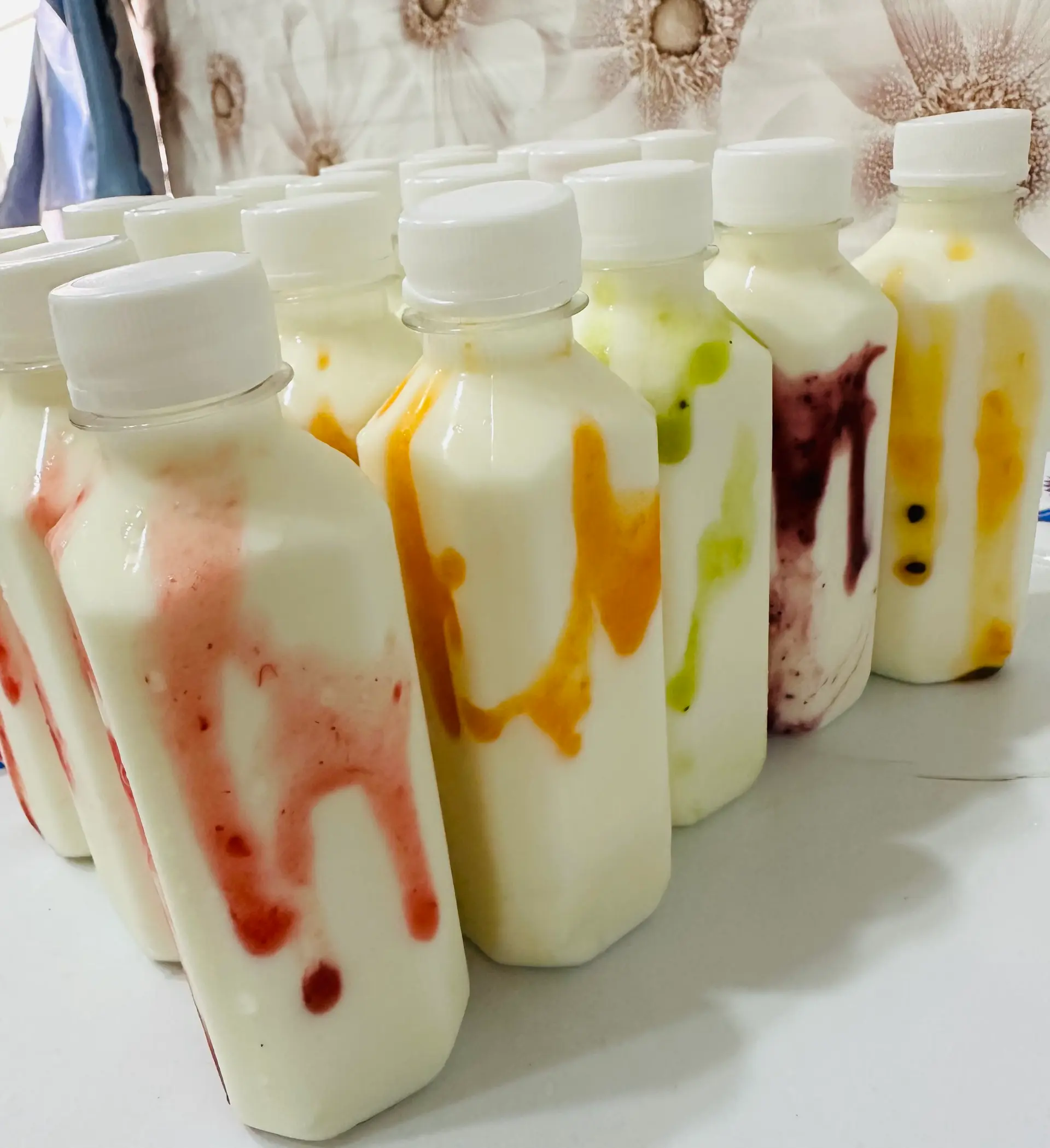 Hình ảnh 1 chai Sữa chua mix trái cây 250ml