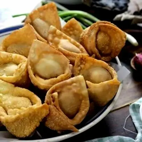 Hình ảnh Hoành thánh chiên