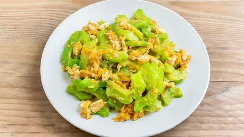 Hình ảnh cơm Khổ qua xào trứng