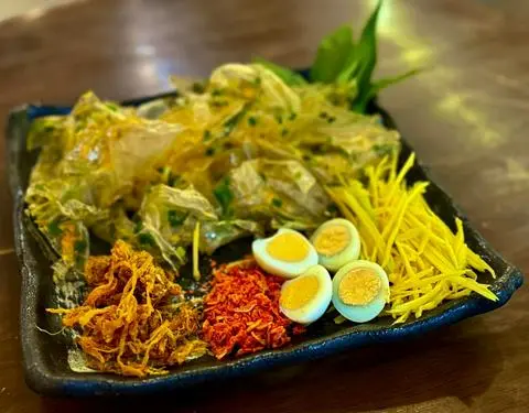 Hình ảnh Bánh tráng trộn đặc biệt