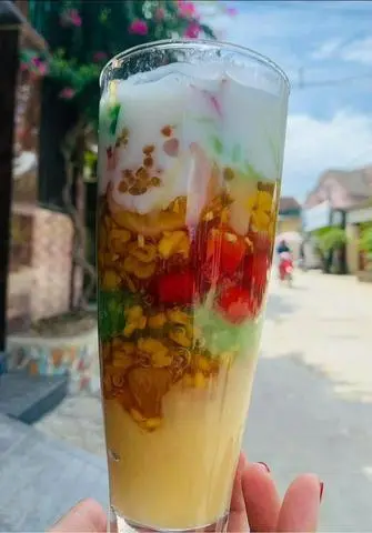 Hình ảnh Chè Thập Cẩm hà thành tặng nước uống kèm 