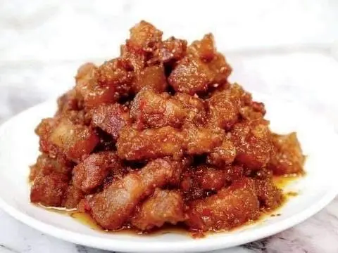 Hình ảnh Cơm thịt kho mắm ruốc