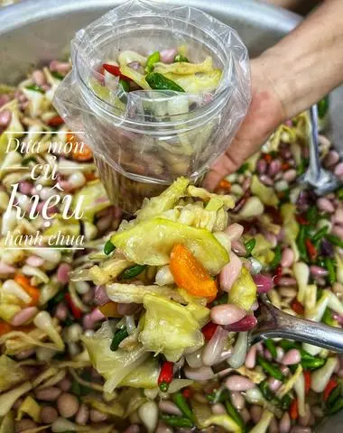 Hình ảnh Dưa Món Củ Kiệu Hành Chua 600g