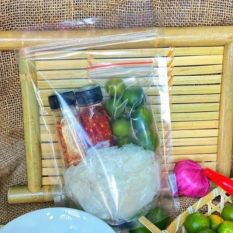 Hình ảnh Set Phơi Sương Ớt Rim Muối Tôm Hạt