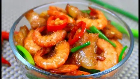 Hình ảnh cơm thịt ram tôm