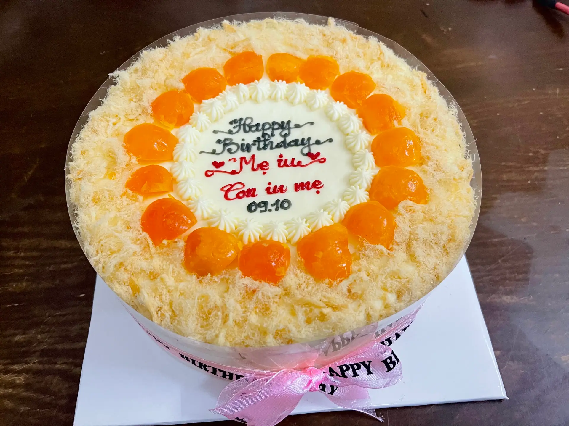 Hình ảnh Bánh bông lan trứng muối - size 20 ( mẫu 1)