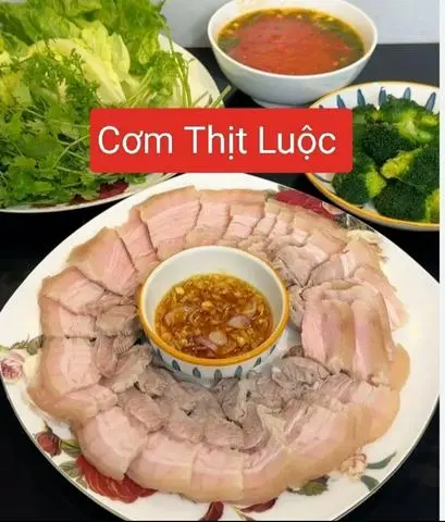Hình ảnh Cơm Thịt Luộc 