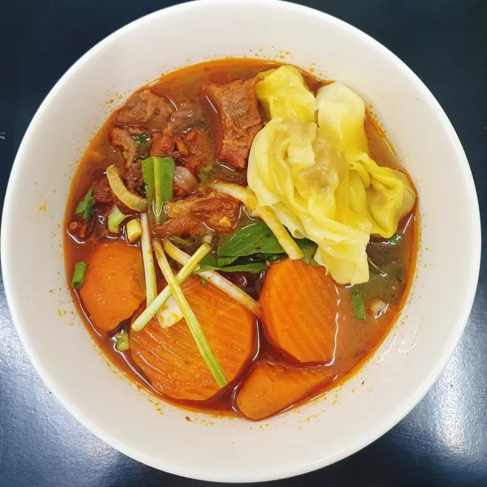 Hình ảnh Bò Kho Đặc Biệt Hoành Thánh (Nhiều Bò+ 2 Viên Hoành Thánh)