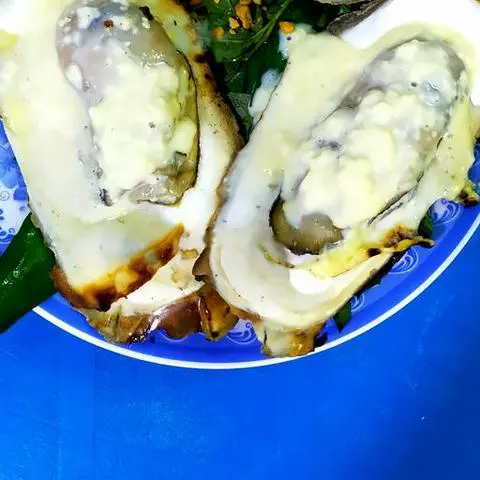 Hình ảnh Hàu nướng phô mai - 2con