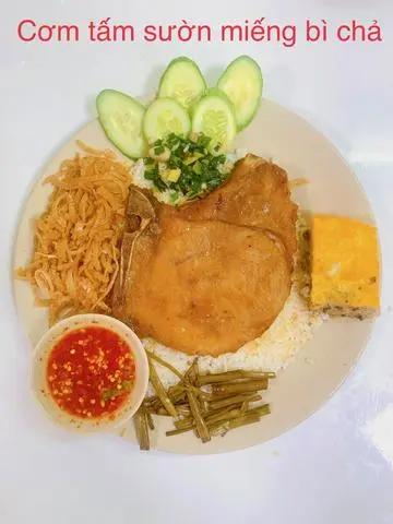 Hình ảnh Cơm Tấm Sườn Miếng Bì Chả