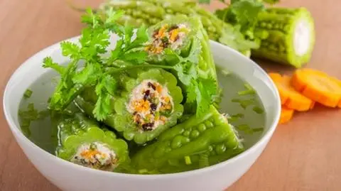 Hình ảnh cơm chay thập Cẩm +khổ qua nhồi 
