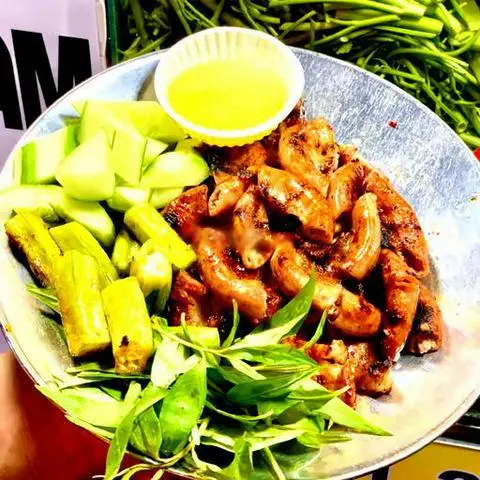 Hình ảnh Phèo non nướng sa tế 