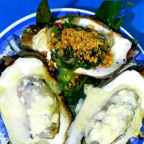 Hình ảnh Hàu nướng mỡ hành - 2 con