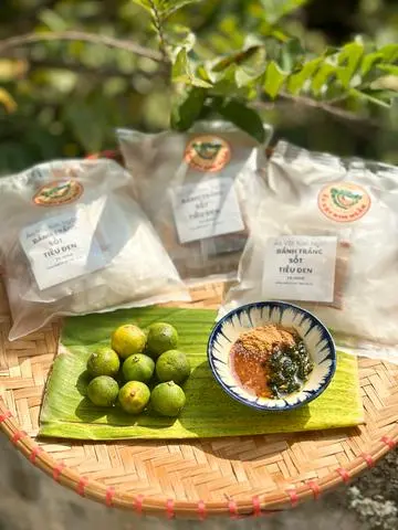 Hình ảnh BÁNH TRÁNG SỐT TIÊU ĐEN 